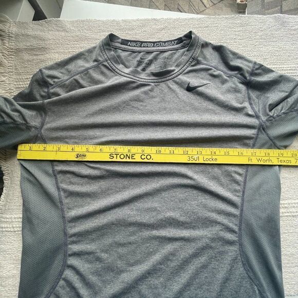 Nike Pro Combat Dri Fit Fitted Shirt Grey, Size Medium - Picture 8 of 10